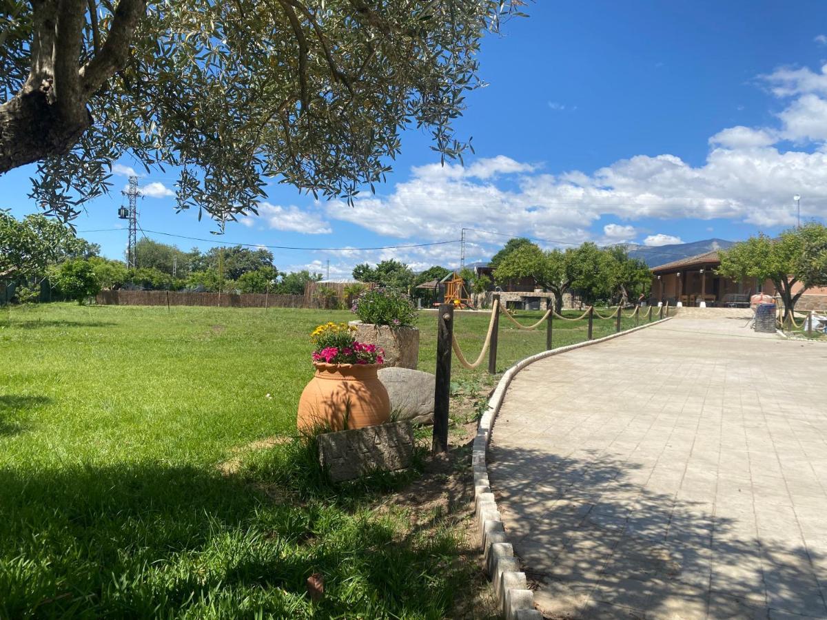 Villa La Lagunilla Golf à Candeleda Extérieur photo